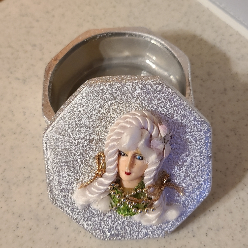 Trinket dish / Jewelry box for sale
